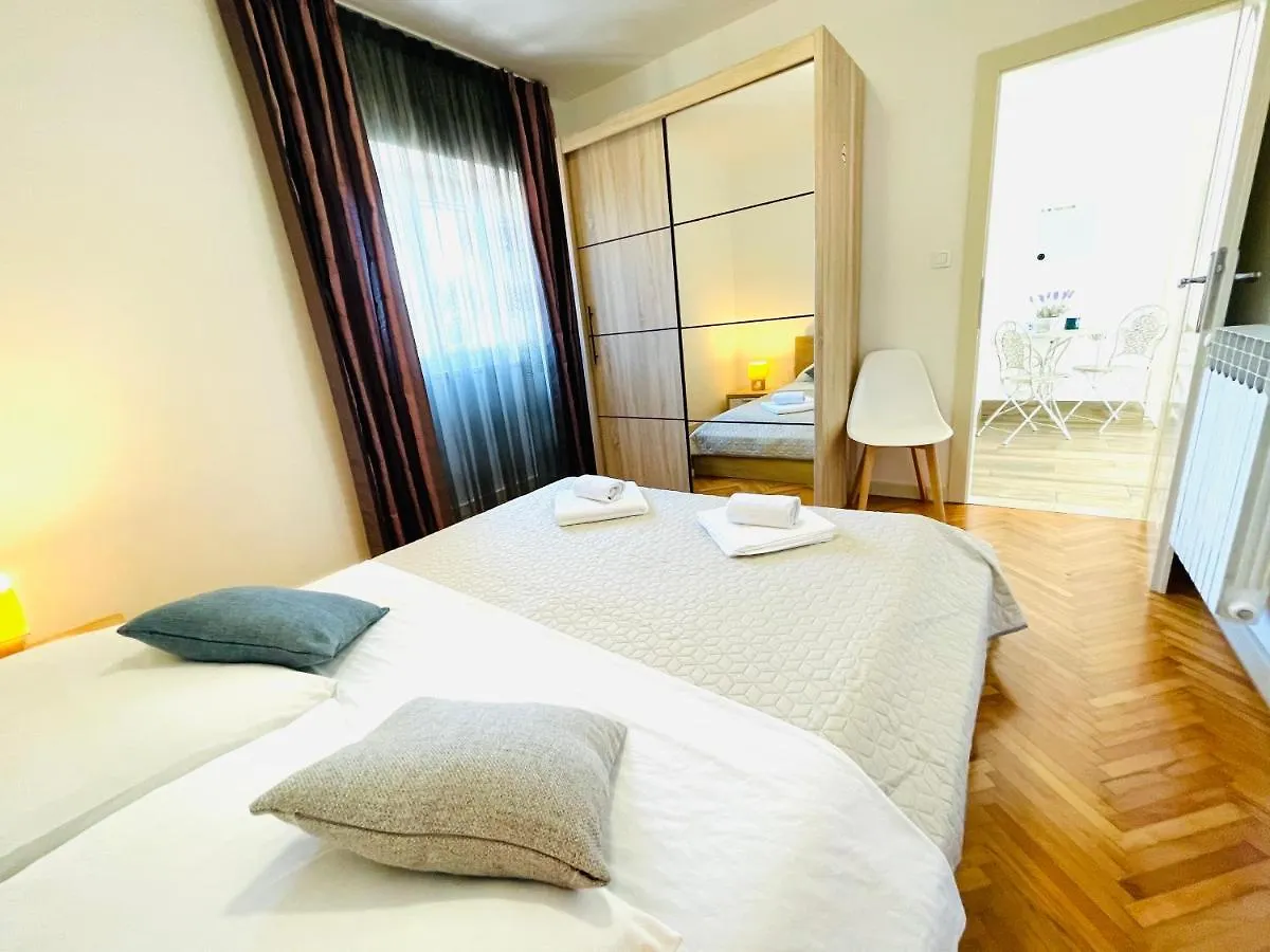 Apartments Nona Pola Croazia